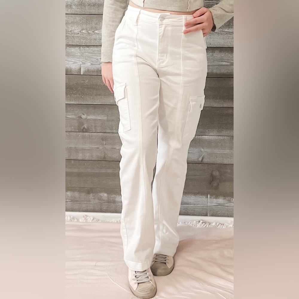 NEW! judy blue high waist cargo straight leg jeans white JB88796REG WHT. Used 1x